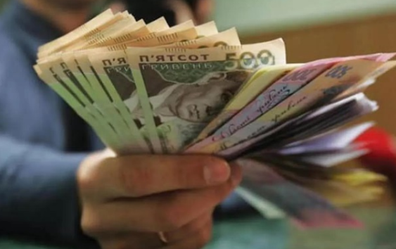 В Україні вперше за два роки підвищено прожитковий мінімум і мінімальну зарплату В Україні вперше за два роки підвищено прожитковий мінімум і мінімальну зарплату